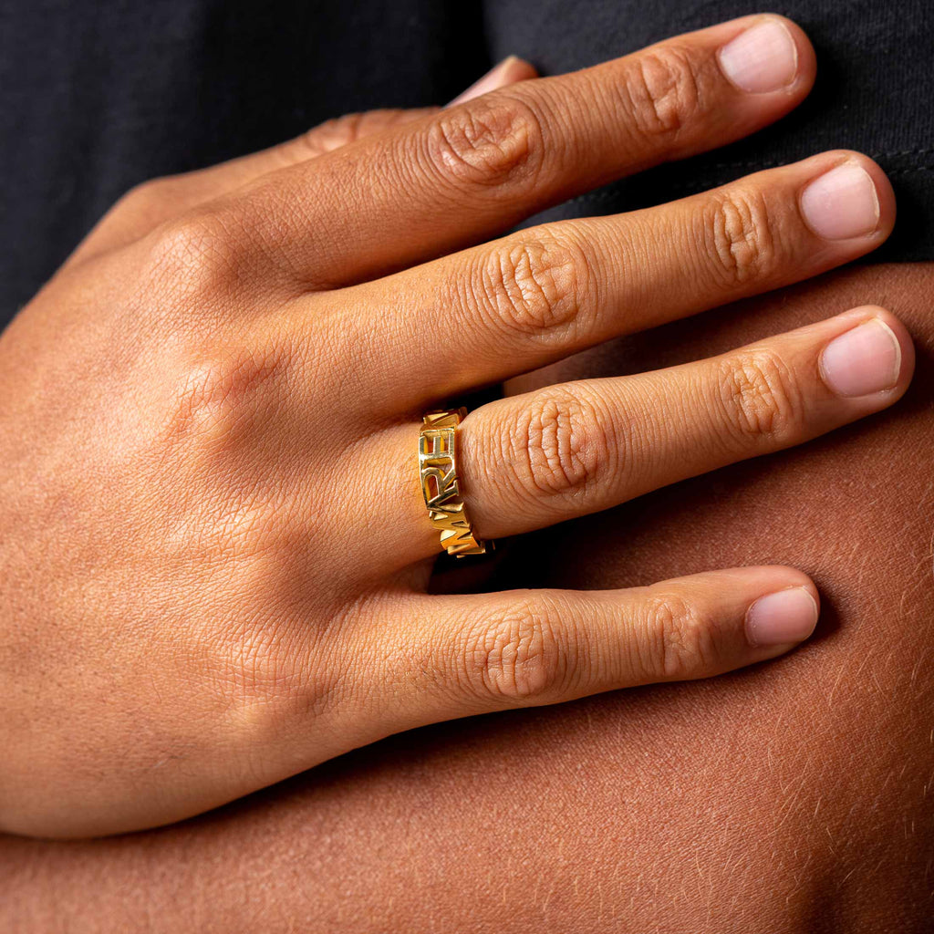 Logo Ring Gold
